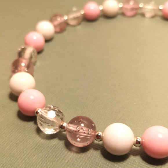 Vintage bubble gum choker - Picture 2 of 4